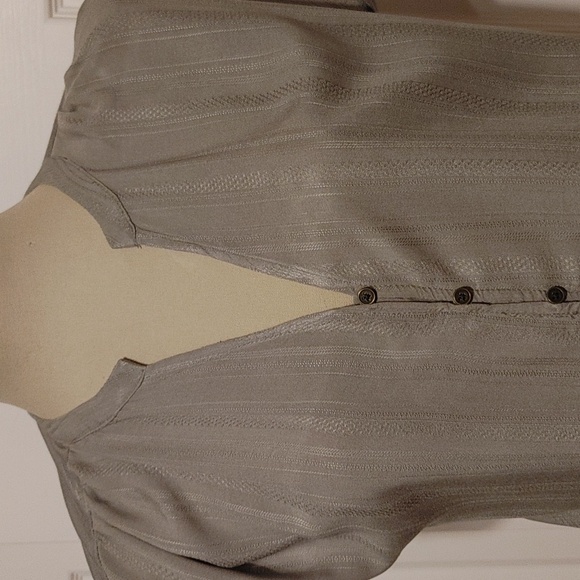 🌻 Universal Thread Top - Picture 2 of 11